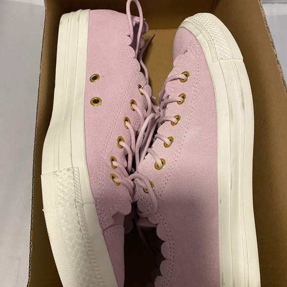 Converse Shoes - Converse Pink Foam low 563416C Suede chuck 9
